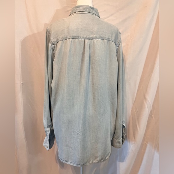 Mossimo Supply Co. long sleeve button up shirts - Picture 4 of 4